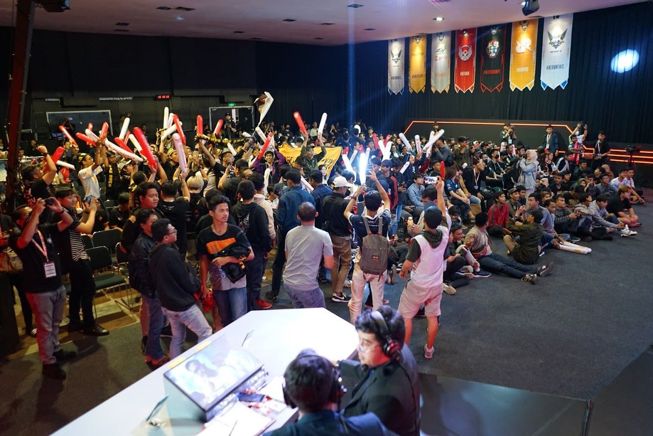 Jadwal Dan Bracket Playoff Mpl Id Season One Esports Indonesia