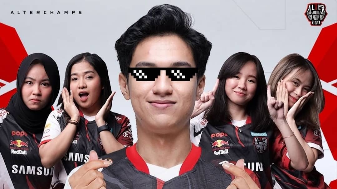 Onlayn talaba anal porno Shortilarda chiroyli dumba bilan porno