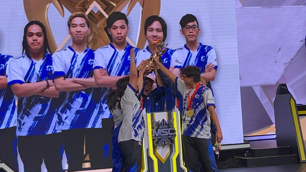 Galeri Foto: Momen Selebrasi RSG PH Juara MSC 2022 | ONE Esports Indonesia