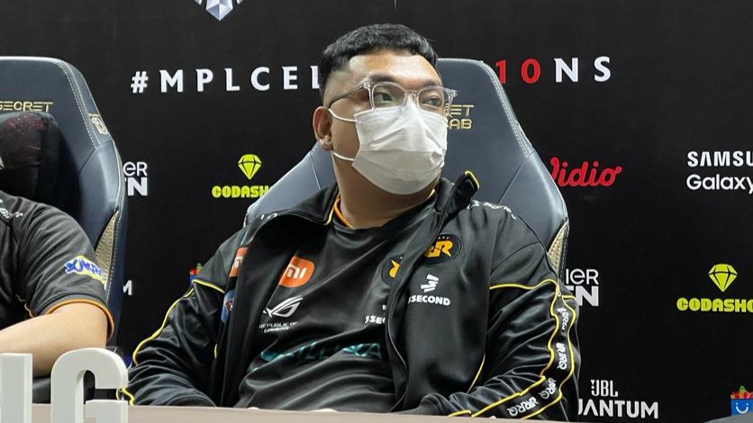 RRQ Hoshi di ujung tanduk tapi tak tunduk, Fiel: Emosi saya berkecamuk |  ONE Esports Indonesia