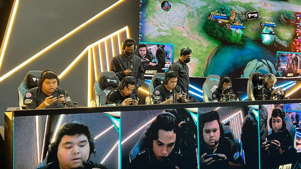 Mobile Legends, MLBB, RRQ Hoshi, M4, TODAK