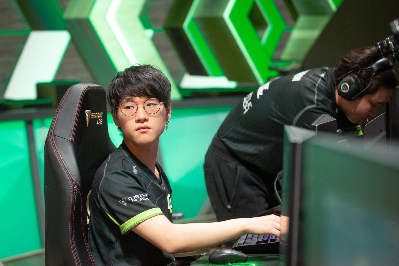 CLG resmi dapatkan Crown dari Immortals ONE Esports Indonesia